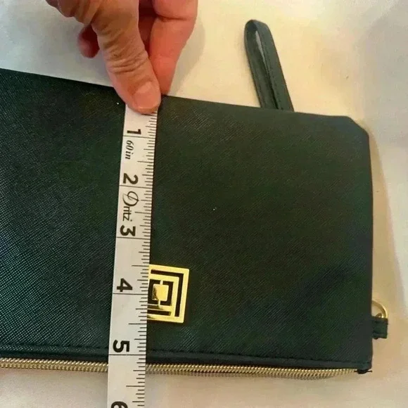 Womens Liz Claiborne Clutch / Wristlet Hand Bag / Purse " - Picture 5 of 6